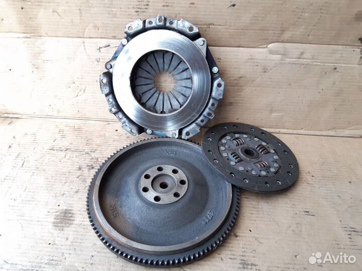 Комплект сцепления +маховик Митцубиси Ланцер CB