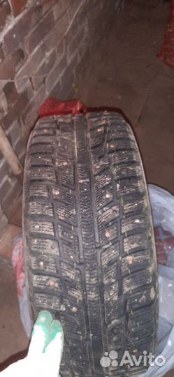 Kumho I'Zen KW22 215/55 R16