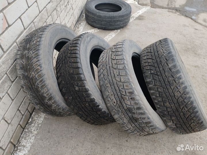 Kumho I'Zen RV Asymmetric 225/65 R17 106T