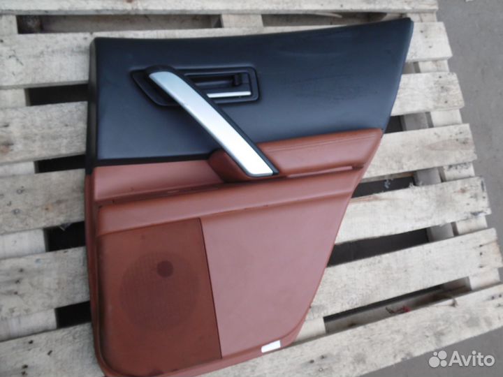 Обшивка двери задняя правая Инфинити фх 35