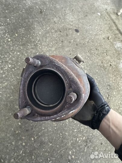 Выпускной коллектор cfna с катализатором