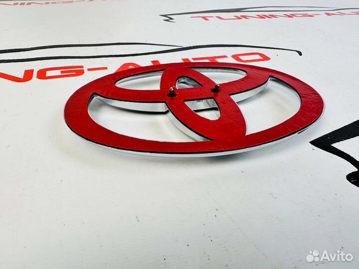 Эмблема 5-й двери Toyota LC 200 (151 см ) S2895