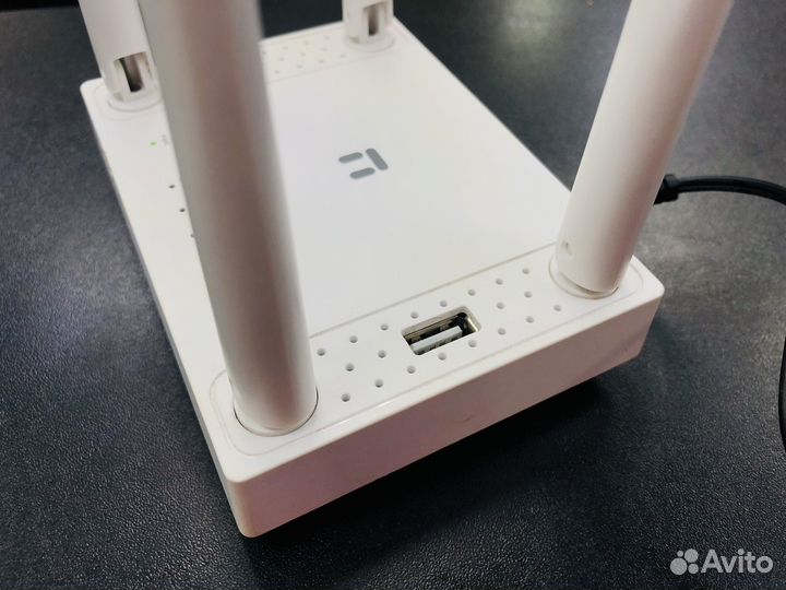 Wi-Fi роутер netis MW5240 / 2.4ггц / USB