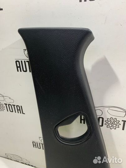 Накладка центральной стойки левая Bmw 745 E65