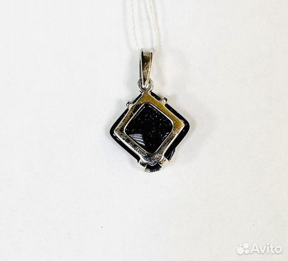 Подвеска с природным камнем Золото