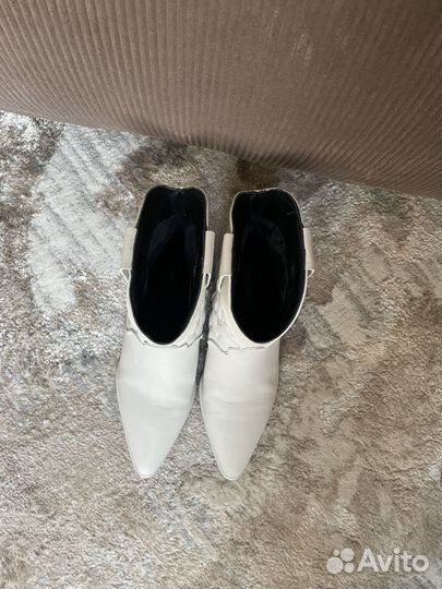 Казаки mascotte 38 белые