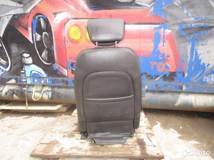 Сиденье переднее левое Hyundai Grandeur 4 (TG)
