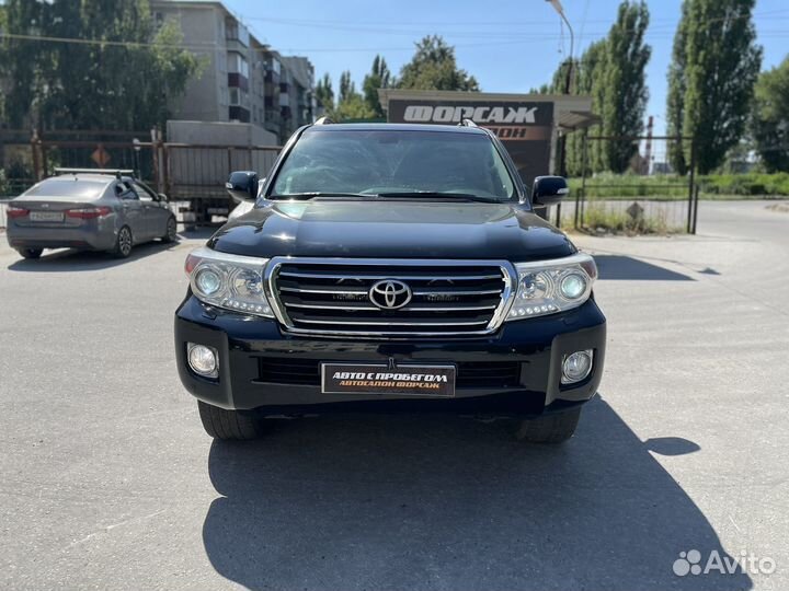Toyota Land Cruiser, 2011