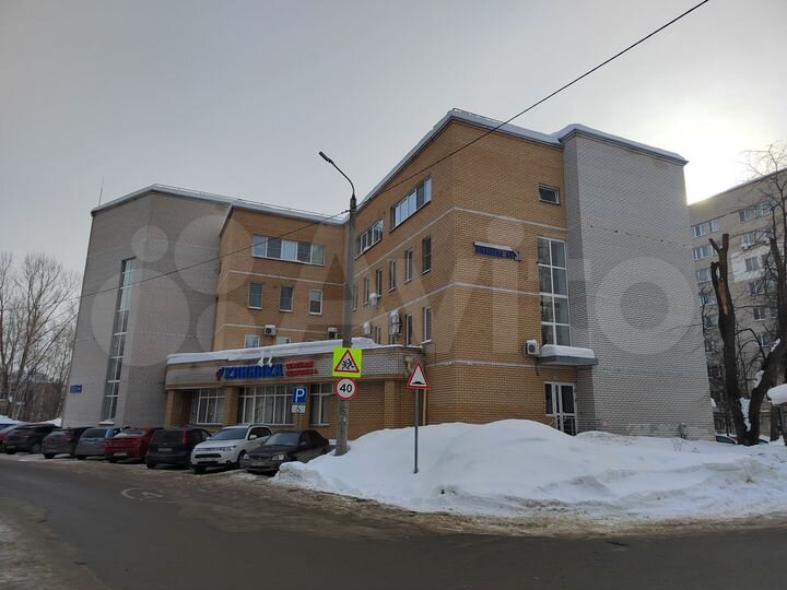 Здание, 1648.2 м²