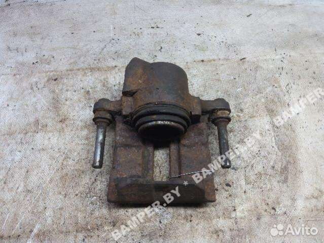 Суппорт тормозной передний левый Renault Megane