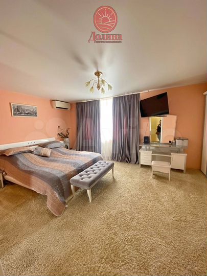 4-к. квартира, 146 м², 8/9 эт.