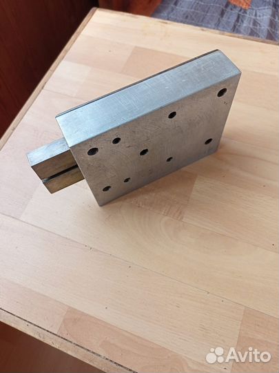 Замок гаражный реечный