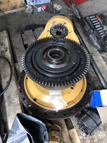 205-5313 Редуктор хода бульдозера CAT