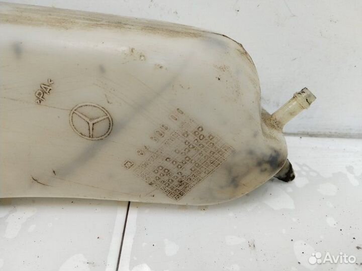 Бачок гидроусилителя Mercedes Benz E-Class W124