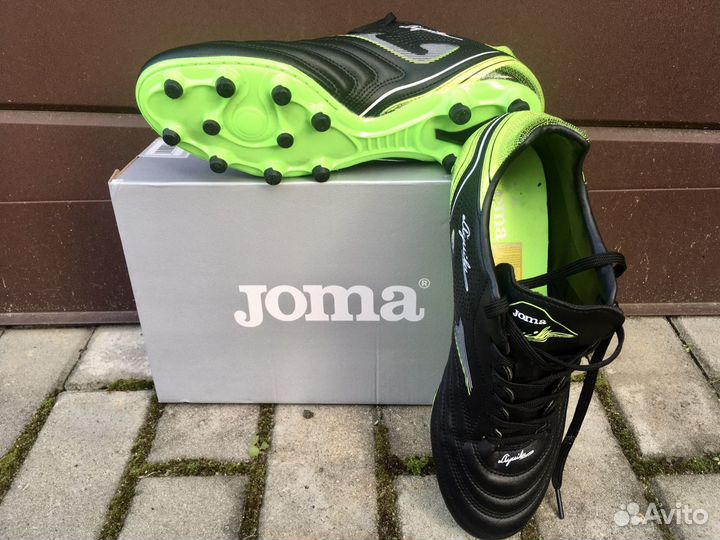 Футбольные бутсы joma