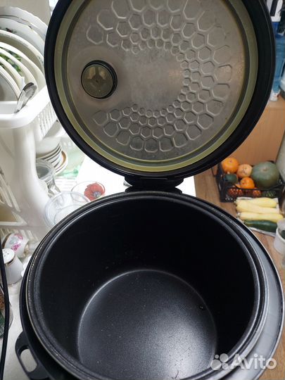 Продам мультиварку редмонд RMC-M26