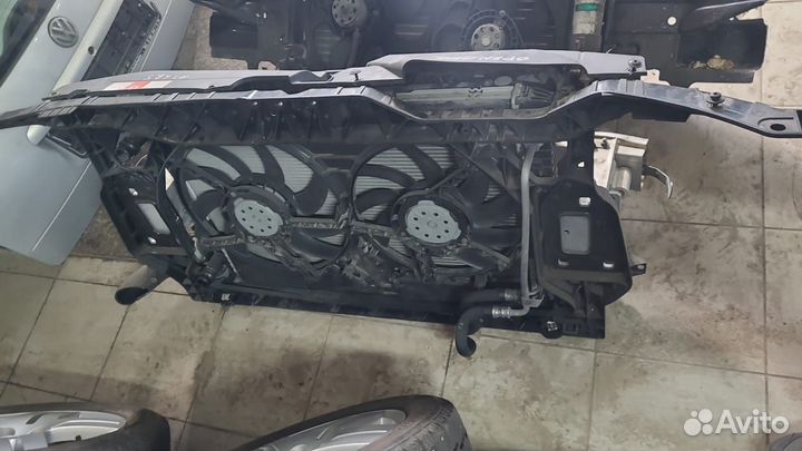 Панель передняя с родиаторами Audi A4 b8 2.0 tfsi
