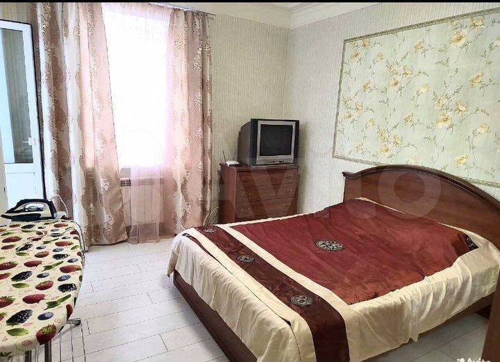 2-к. квартира, 57 м², 3/3 эт.