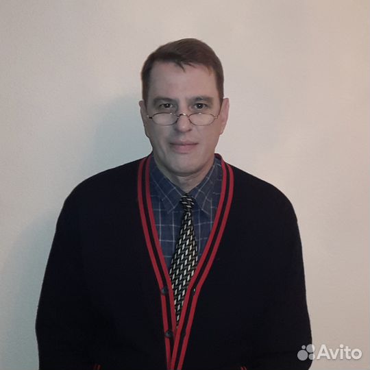 Инженер по эксплуатации зданий, начальник ахо