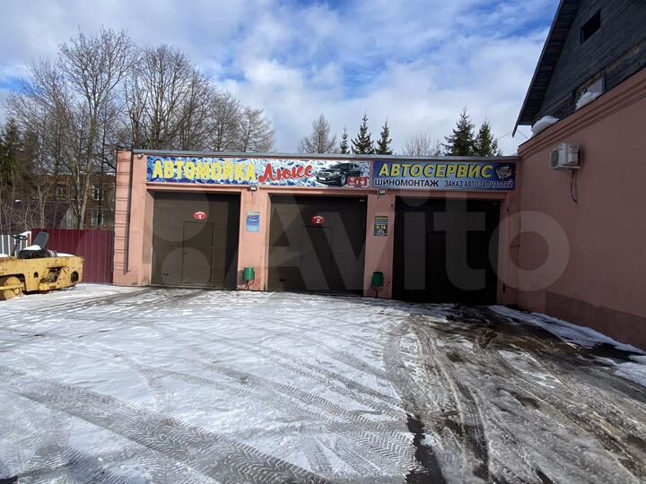 Гараж, > 30 м²