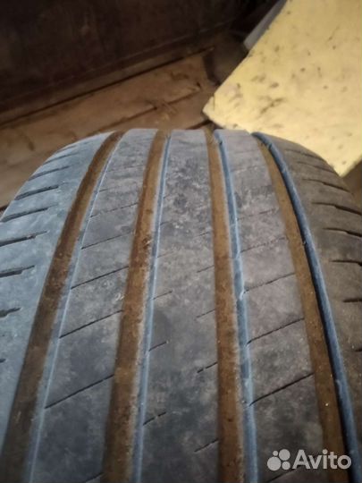 Michelin Latitude Tour HP 225/60 R18