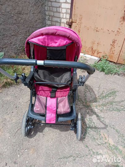 Прогулочная коляска