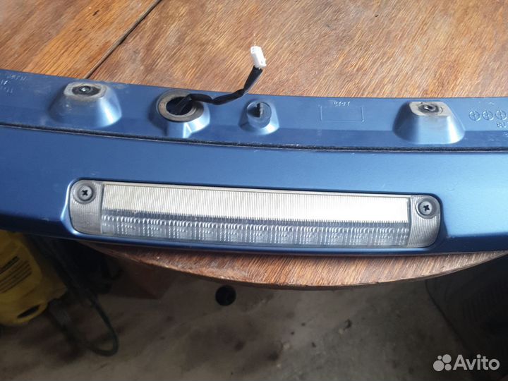 Задний спойлер тойота приус 20