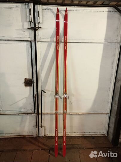 Беговые лыжи