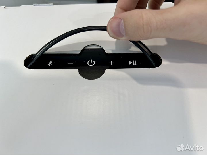 Колонка harman kardon go play