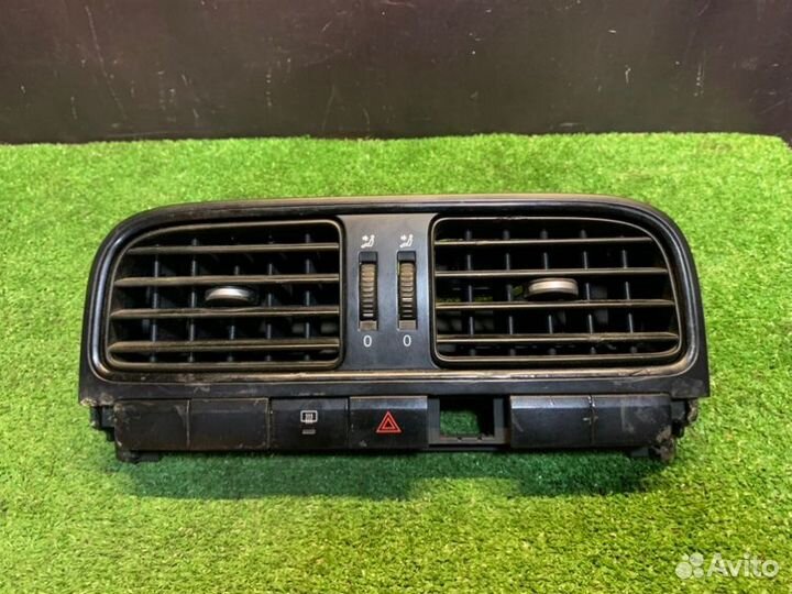 Дефлектор воздушный Volkswagen Polo седан cwvb