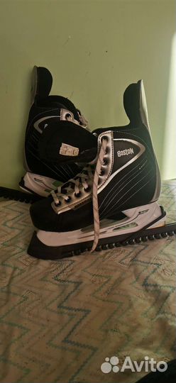 Коньки хоккейные