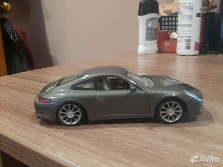 Коллекционная машинка