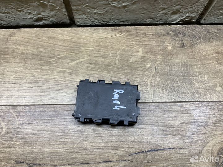 Toyota RAV 4 Блок электронный