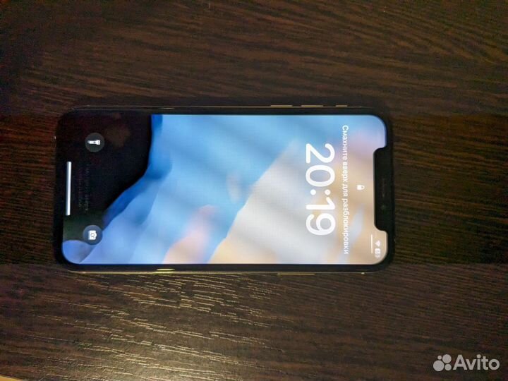 iPhone Xs, 64 ГБ