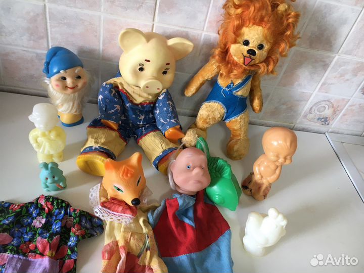 Игрушки Хрюша, лев врнмен СССР и другие
