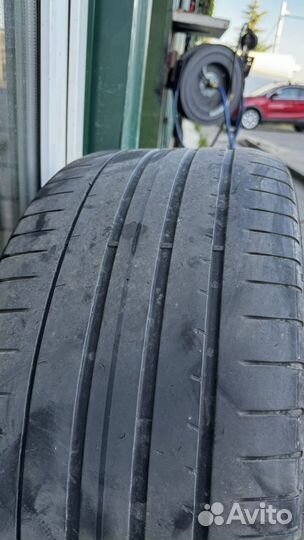 Nitto NT555 245/40 R20 и 275/35 R20 99Y