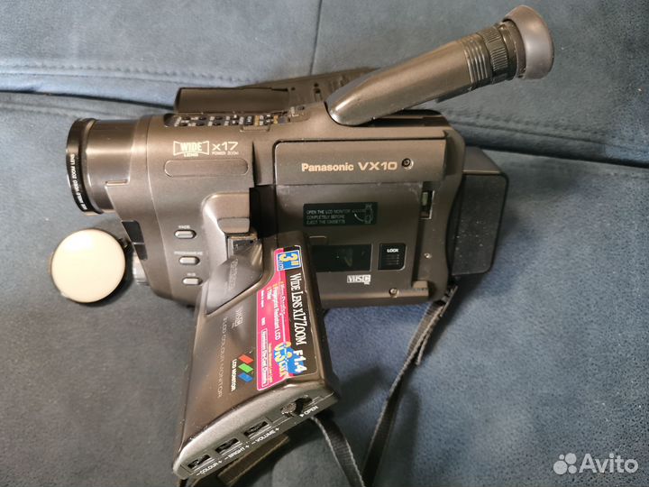 Видеокамера Panasonic VX 10