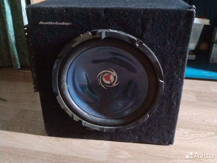 Сабвуфер с усилителем