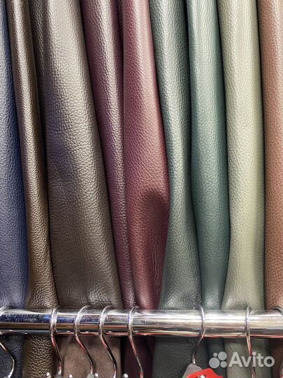 Корпоративные подарки из кожи