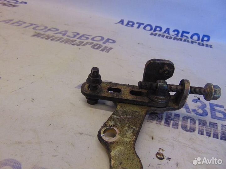 Кронштейн гидроусилителя для Mazda Demio 1996-200