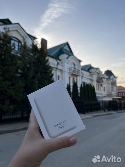 Повер банк Powerbank Magsafe battery pack