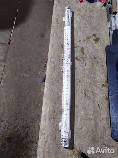 Абсорбер порога правый Toyota Camry 7586333020