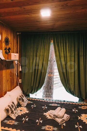 Дом 15 м² на участке 10 га