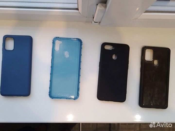 Чехлы на телефон