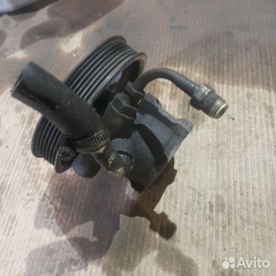 Насос гура для волга дв.крайслер
