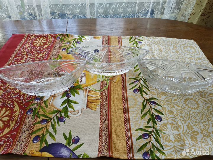 Конфетница хрустальная ладья