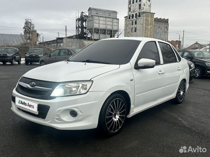 LADA Granta 1.6 МТ, 2015, 105 000 км