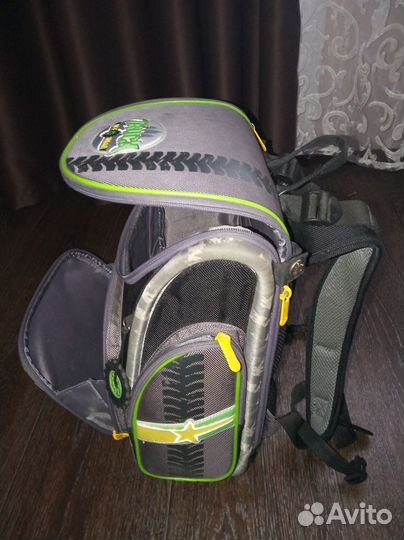 Портфель школьный