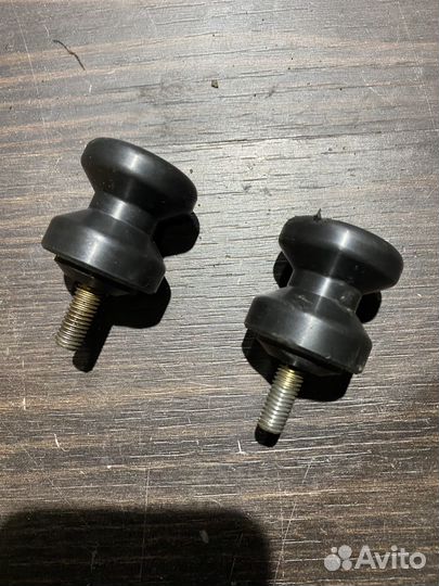 Слайдеры маятника для Suzuki GSX650F