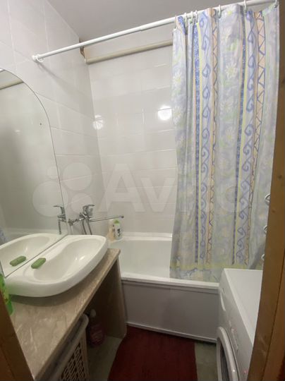 2-к. квартира, 50 м², 9/9 эт.